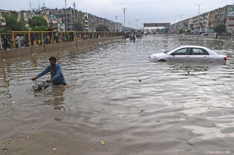 Study Reveals Climate Change Already Impacts 85% of Global Population