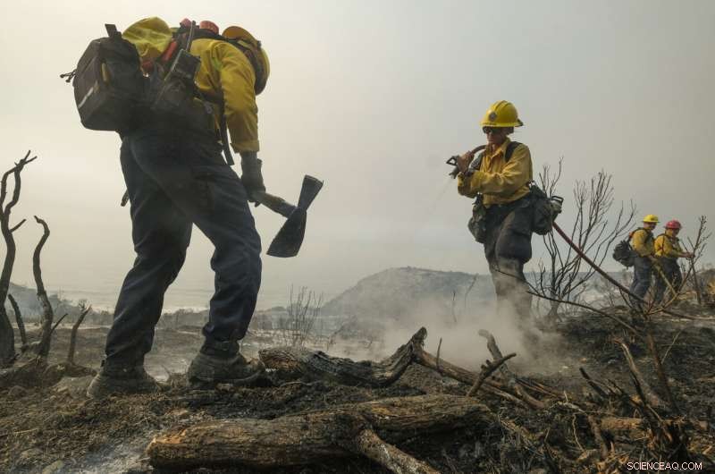 Massive Wildfire Threatens Southern California Coastal Mountains, Roadways Shut