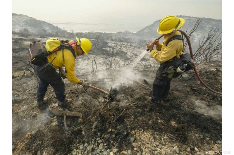 Massive Wildfire Threatens Southern California Coastal Mountains, Roadways Shut