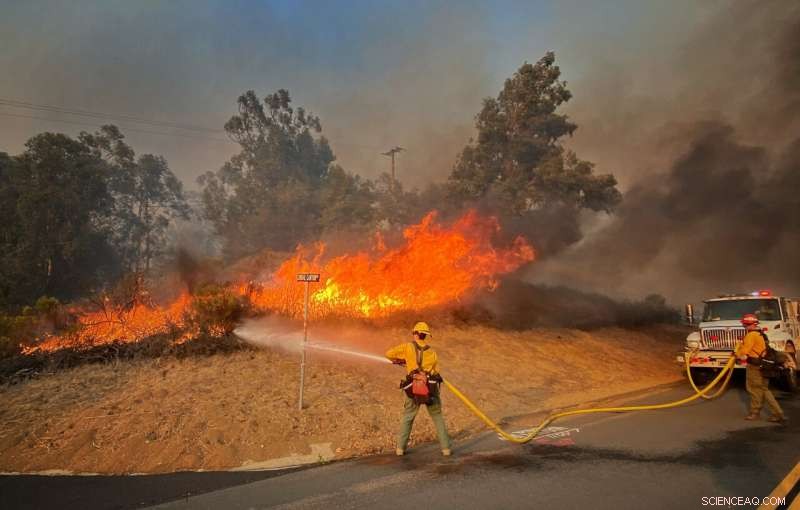 Massive Wildfire Threatens Southern California Coastal Mountains, Roadways Shut
