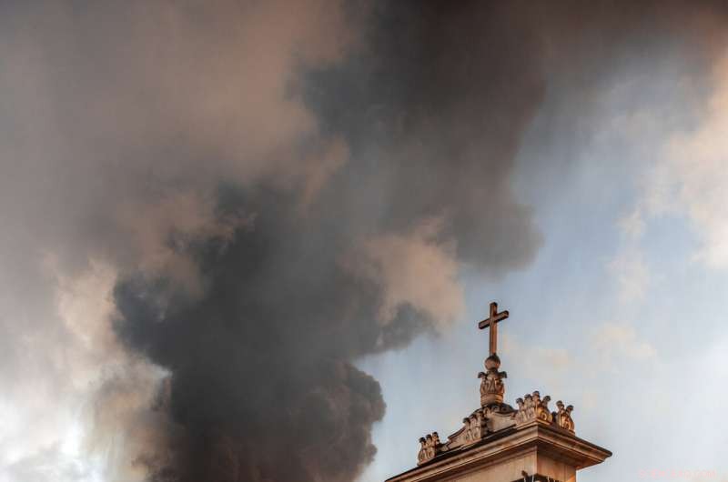 La Palma Volcano Eruption Triggers Strongest Quake Since Outbreak, Devastating the Island