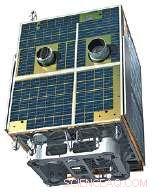 Banxing-2 Microsatellite Captures Stunning Selfie of China s Tiangong II Space Station