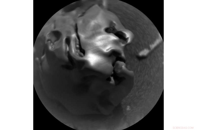 NASA s Curiosity Rover Discovers Melted Metallic Meteorite on Mars