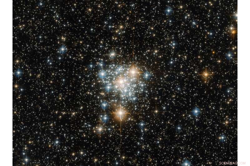 Hubble Captures Stunning Image of NGC 299 Star Cluster in the Small Magellanic Cloud