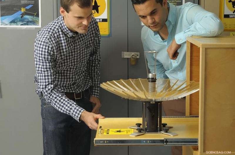 CubeSat Innovation: Compact Antennas Empower Earth Observation from Orbit