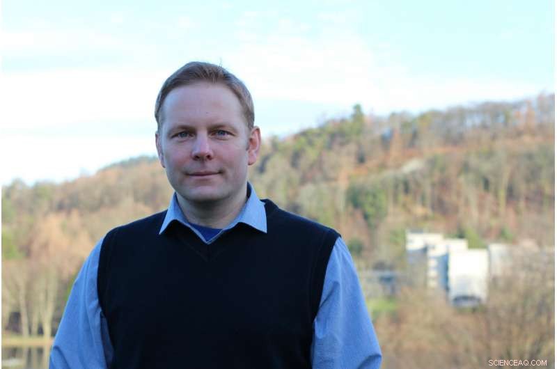 Meteorites Confirm Mars  Enduring Drought: No Surface Water Detected