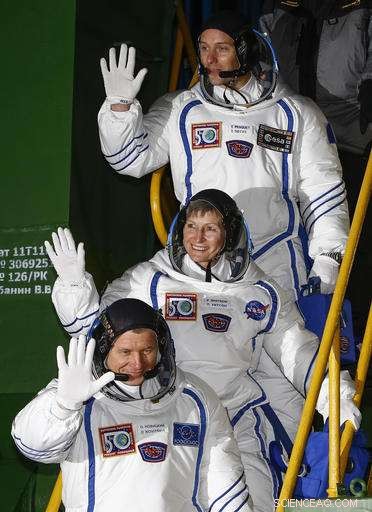 Soyuz Rocket Launches Three-Person Crew to the International Space Station