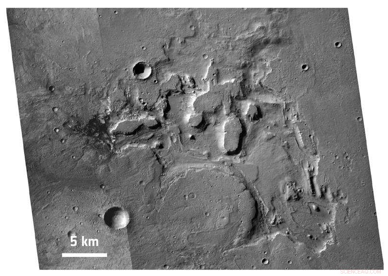 Early Mars May Have Been Warmer and Wetter: New Geological Evidence