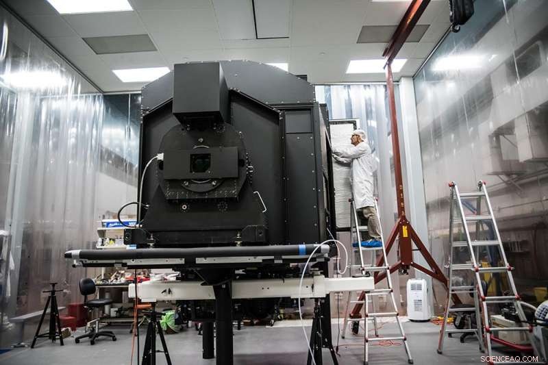 Keck Cosmic Web Imager Delivered from Caltech to Keck Observatory