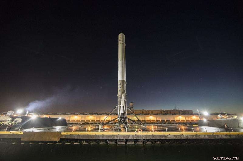 SpaceX Falcon 9 Landing: Stunning Images Capture Perfect Touchdown