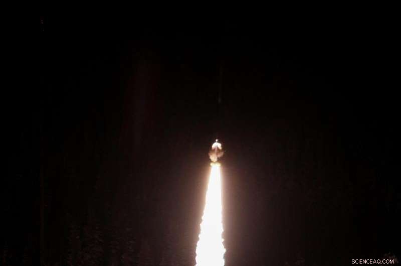 NASA Sounding Rocket Launches to Measure Nitric Oxide Over Alaska s Polar Skies