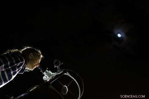 Mobile Telescope Brings Kenyan Students an Up‑Close View of the Night Sky