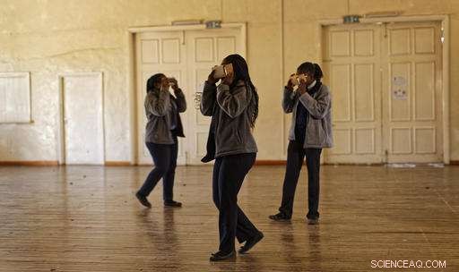 Mobile Telescope Brings Kenyan Students an Up‑Close View of the Night Sky