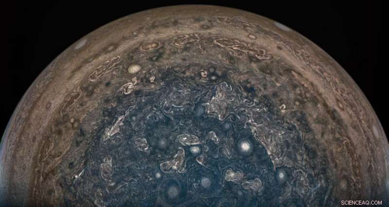 NASA’s Juno Mission Maintains Stable Orbit Around Jupiter