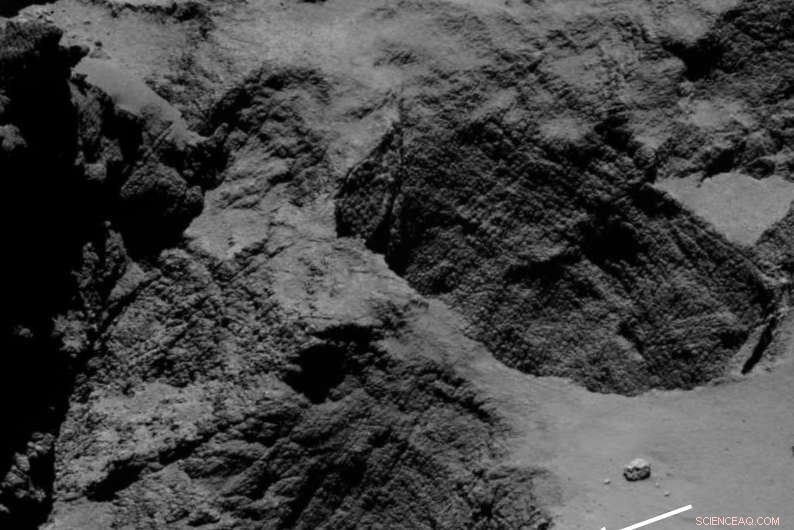 Rosetta Orbiter Captures Dramatic Deep-Space Landslide on Comet 67P