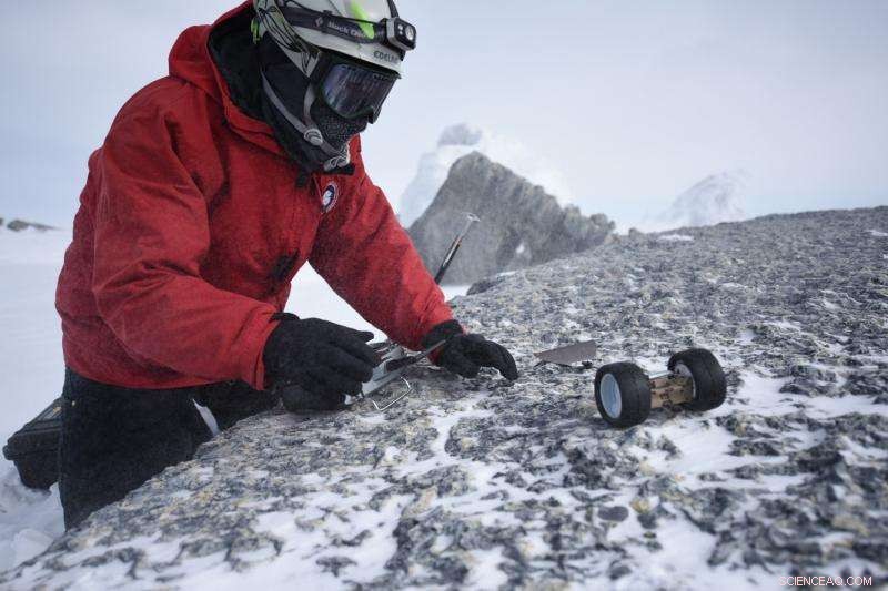 NASA’s Origami‑Inspired PUFFER Robot: A Scout That Joins Rovers