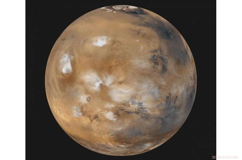 Curiosity Uncovers Gravity-Wave‑Generated Cloud Patterns on Mars