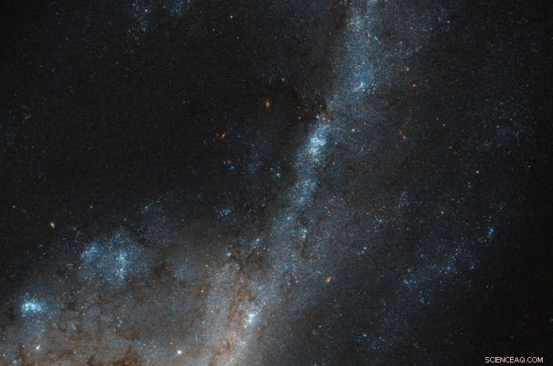 Hubble Detects Starburst Galaxies in Virgo Cluster