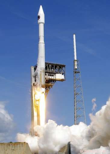 John Glenn Celebrated as Atlas V Launches Supply Ship to the ISS