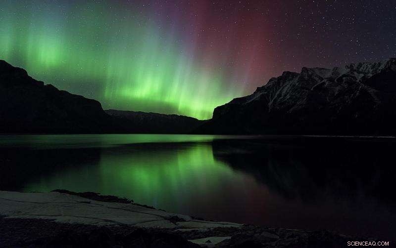 ESA’s Swarm Mission Reveals New Northern Lights Phenomenon
