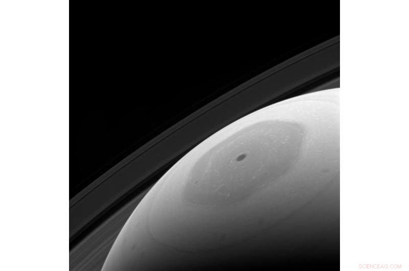 Saturn’s Hexagonal Polar Jet Stream: A Stunning Atmospheric Wonder