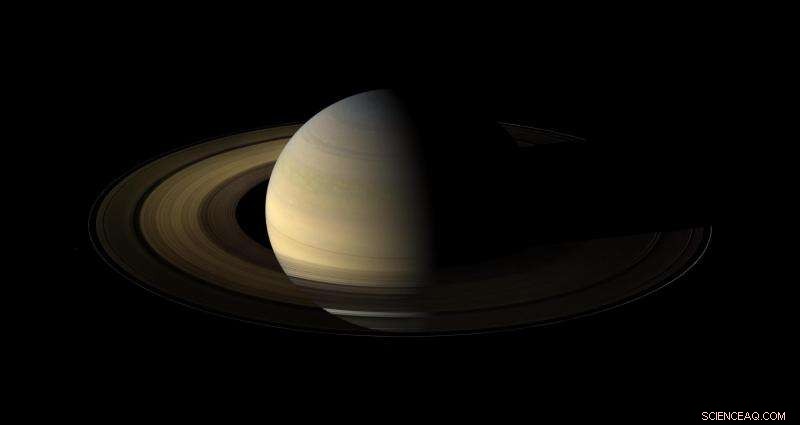 Cassini Captures Saturn’s Solstice Transition