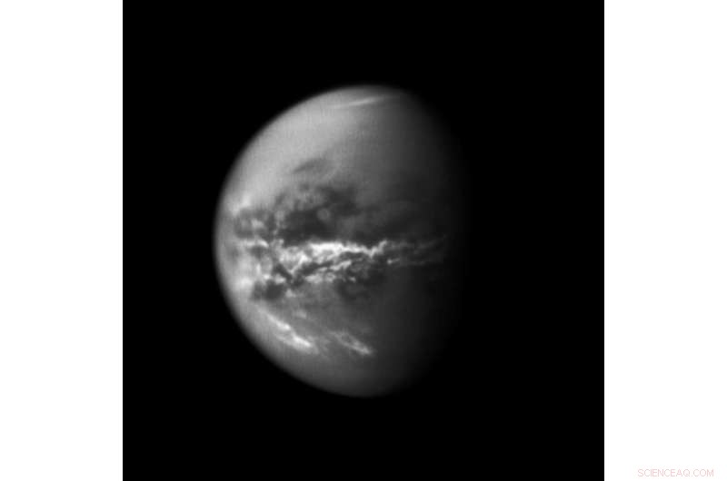 Cassini Captures Saturn’s Solstice Transition