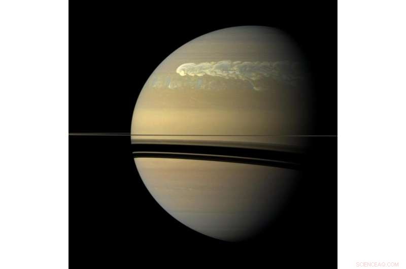 Cassini Captures Saturn’s Solstice Transition