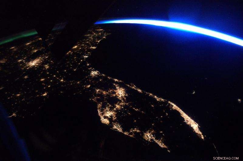 Florida at Night: Stunning ISS View Captured by ESA Astronaut Thomas Pesquet
