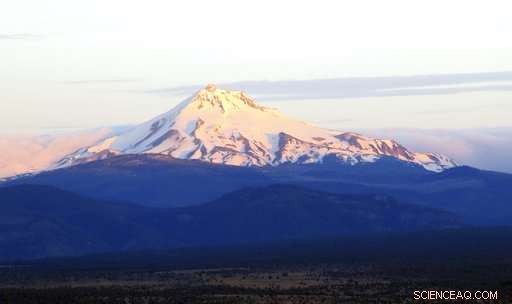 Total Solar Eclipse Brings Intense Attention to Rural Oregon Town