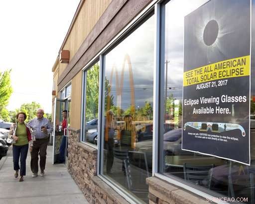 Total Solar Eclipse Brings Intense Attention to Rural Oregon Town