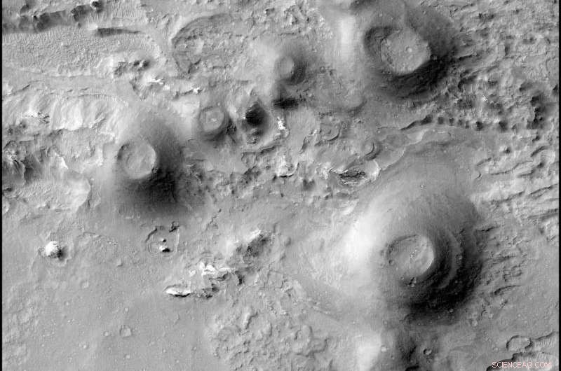 New Study Suggests Young Mars Volcanoes Could Have Supported Life