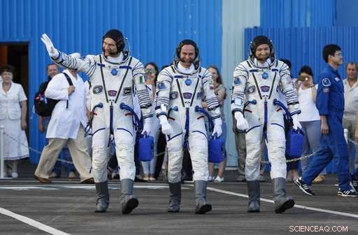 Three-Man Crew Embarks on ISS Mission