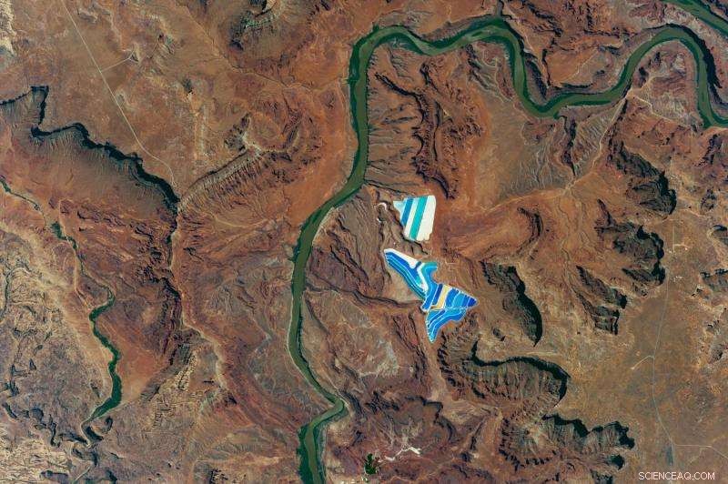 NASA Captures Solar Evaporation Ponds Near Moab, Utah