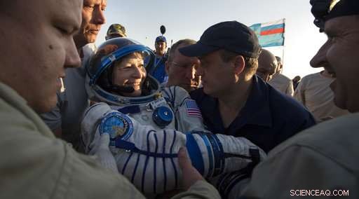 Peggy Whitson Returns to Earth, Breaking New Records