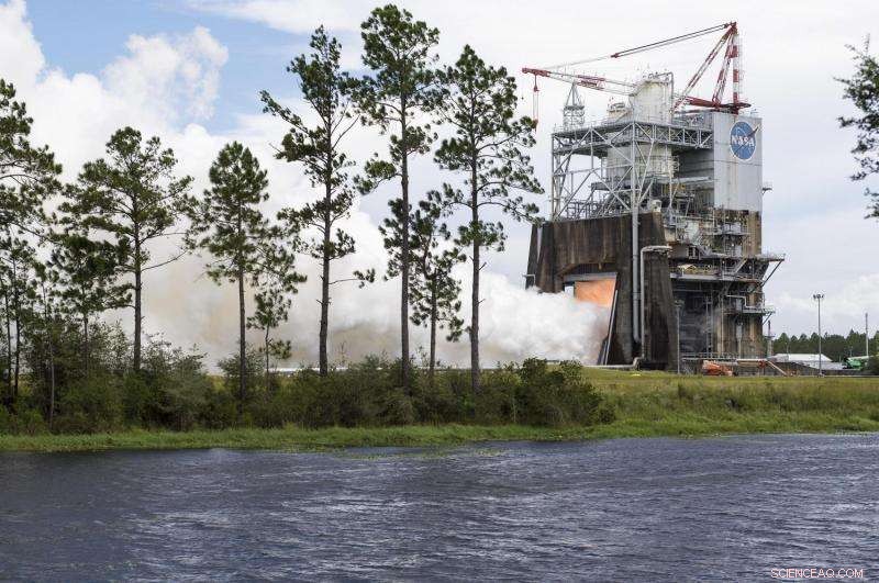 NASA Wraps Up Summer of Hot‑Fire Tests on RS‑25 Flight Controllers
