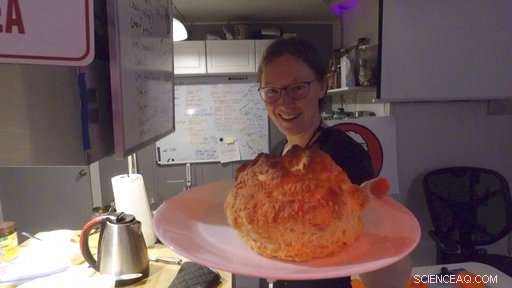 After 8 Months of Isolation, Mars Mission Participants Prepare to Return