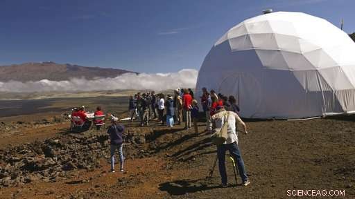 After 8 Months of Isolation, Mars Research Team Successfully Returns