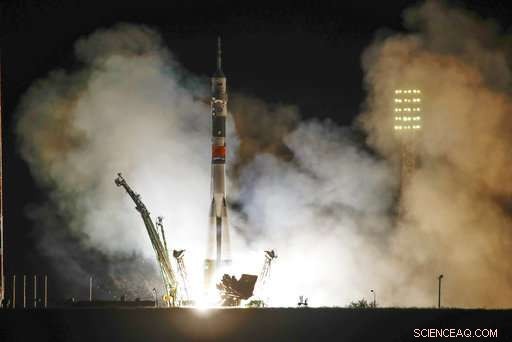 60 Years Since Sputnik: Russia s Space Program Faces New Challenges