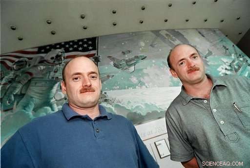 NASA Astronaut s Memoir Reveals Unvarnished Insights Into a Record-Breaking Year in Space