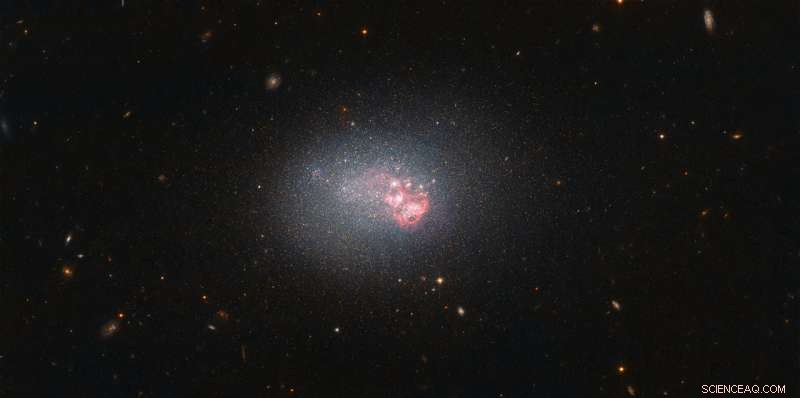 Hubble Captures Intense Star Formation in Compact Galaxy ESO 553‑46