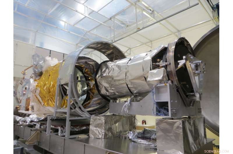ESA Prepares Aeolus Satellite for Spaceflight with Thermal‑Vacuum Test