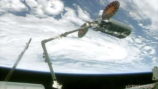 Space Delivery: Astronauts Enjoy Ice Cream and DIY Pizza on the ISS