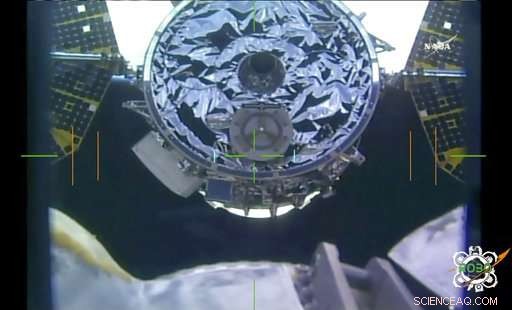 Space Delivery: Astronauts Enjoy Ice Cream and DIY Pizza on the ISS