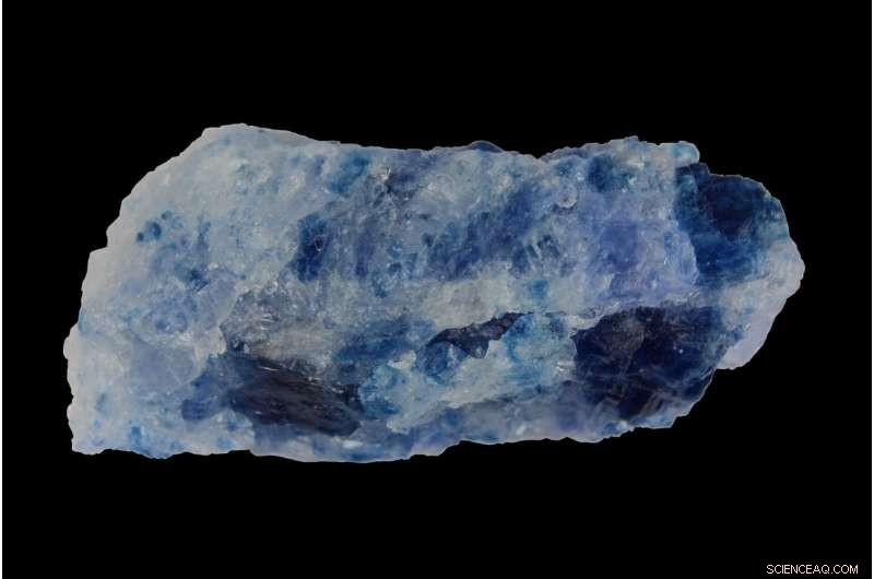 New Study Reveals Low Halogen Levels in Ancient Meteorites, Redefining Earth s Formation