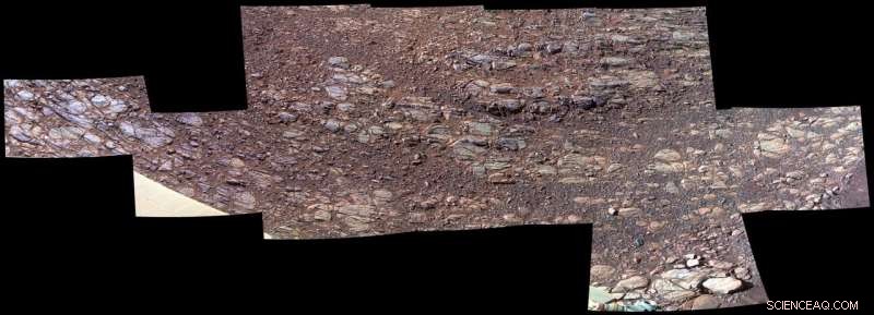 NASA’s Mars Rover Teams Shift Winter Strategy for Mission Success