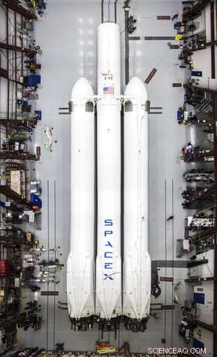 SpaceX Debuts Falcon Heavy Rocket Ahead of January Test Flight