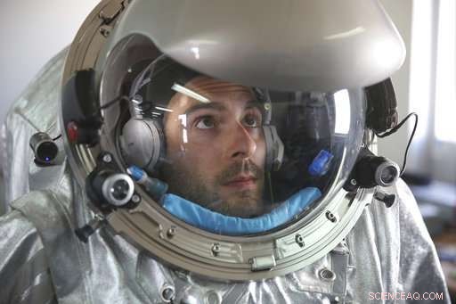 International Scientists Simulate Mars Mission in Oman s Desert