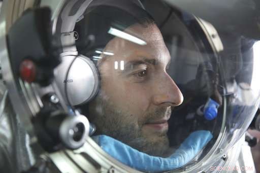 International Scientists Simulate Mars Mission in Oman s Desert