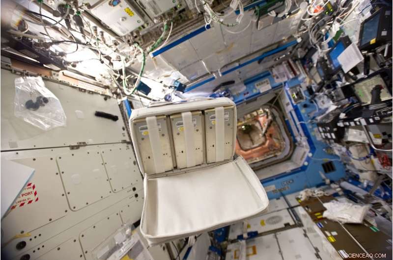 Maintaining Optimal Air Quality in Space: How the NADIR System Keeps the ISS Fresh